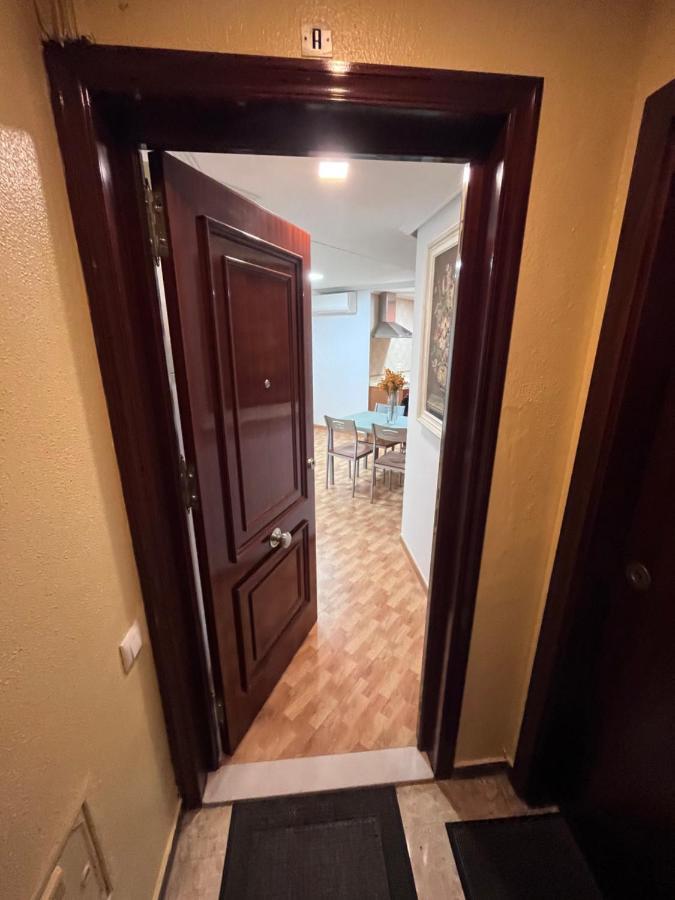 Gatu Villa Elvira Junto Al Hospital Y Playa 2 Dormit Y 2 Banos, Preferente Mayores De 25 Anos Y Familias Кадис Экстерьер фото
